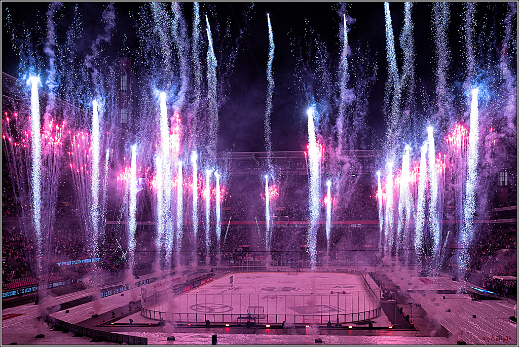 PENNY DEL WINTER GAME;  Kölner Haie - Adler Mannheim; Köln, 03.12.2022